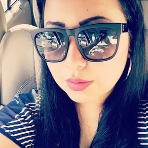 Meet your Posher, Norma